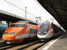 deux_tgv_a_paris-lyon.jpg deux_tgv_a_paris-lyon.jpg
