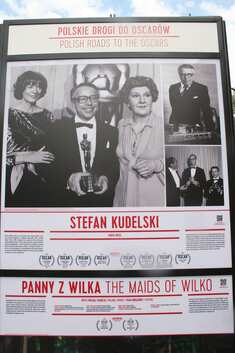 monument_to_kudelski_at_polish_film_institute.jpg monument_to_kudelski_at_polish_film_institute.jpg
