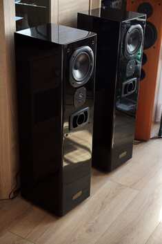 pl_7677.jpg pl_7677.jpg