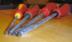 robertson-square-screwdriver.jpg robertson-square-screwdriver.jpg