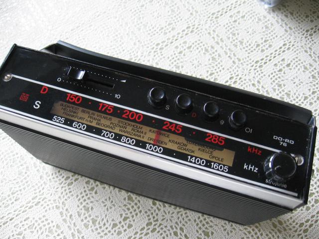 Przenośne radio DOROTA IC typu MOT-744-2 zdjęcie