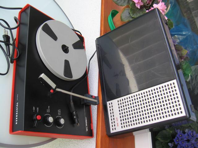 Gramofon Mister Hit 76 Telefunken Typ WG-414 zdjęcie